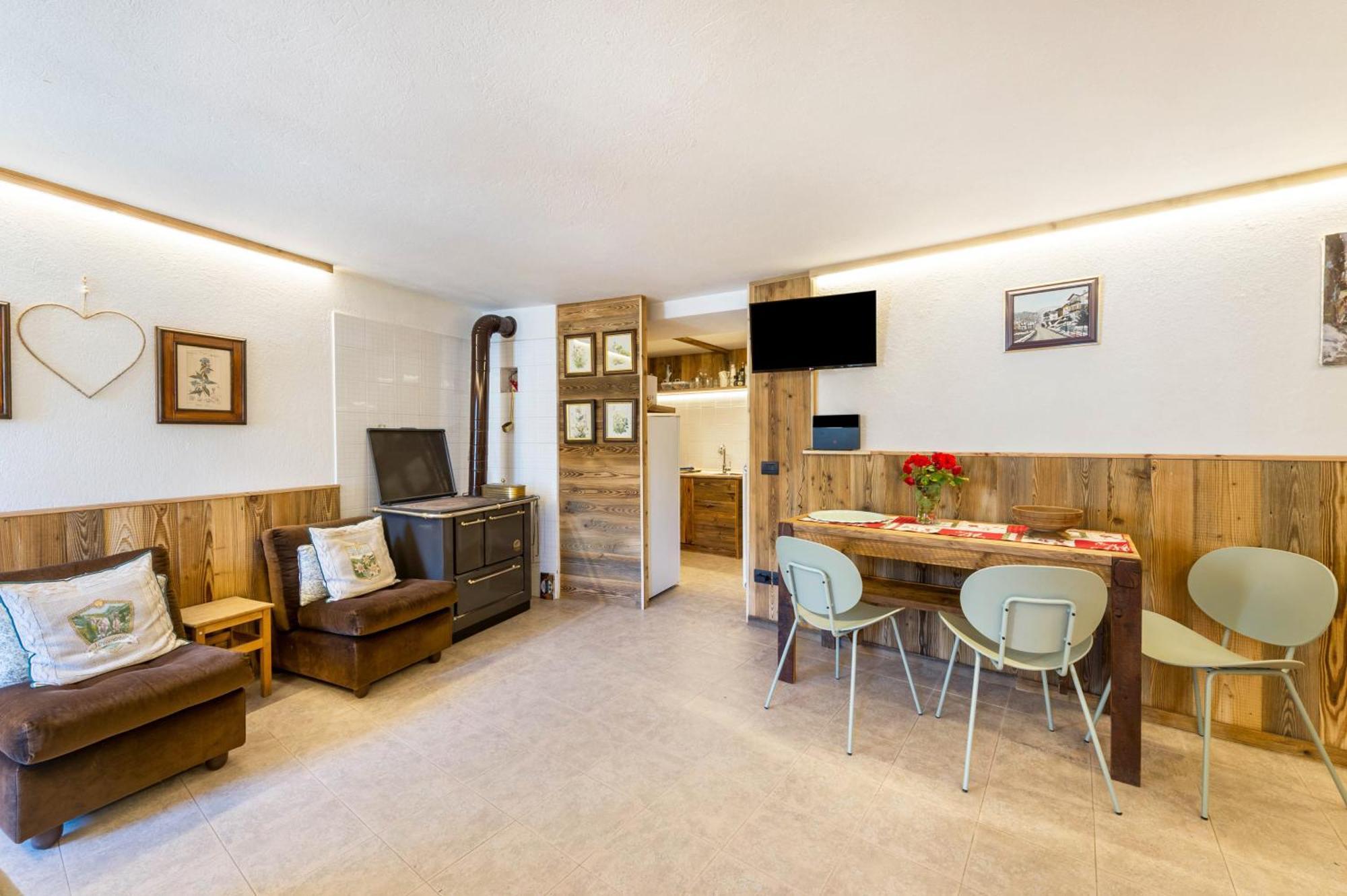 Il Nido Di Letizia Apartment ชาตีญอน ภายนอก รูปภาพ
